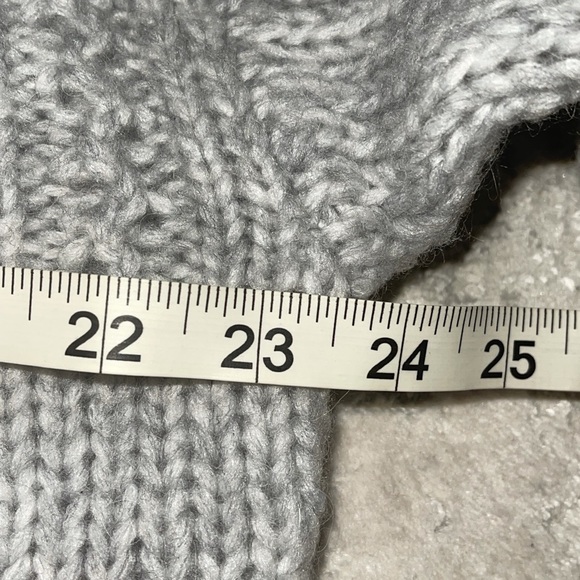 NWT Aerie Open Back Sweater 🤍 - Picture 12 of 14